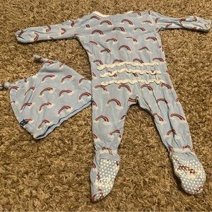Kickee Pants Ruffed zipper footie & hat